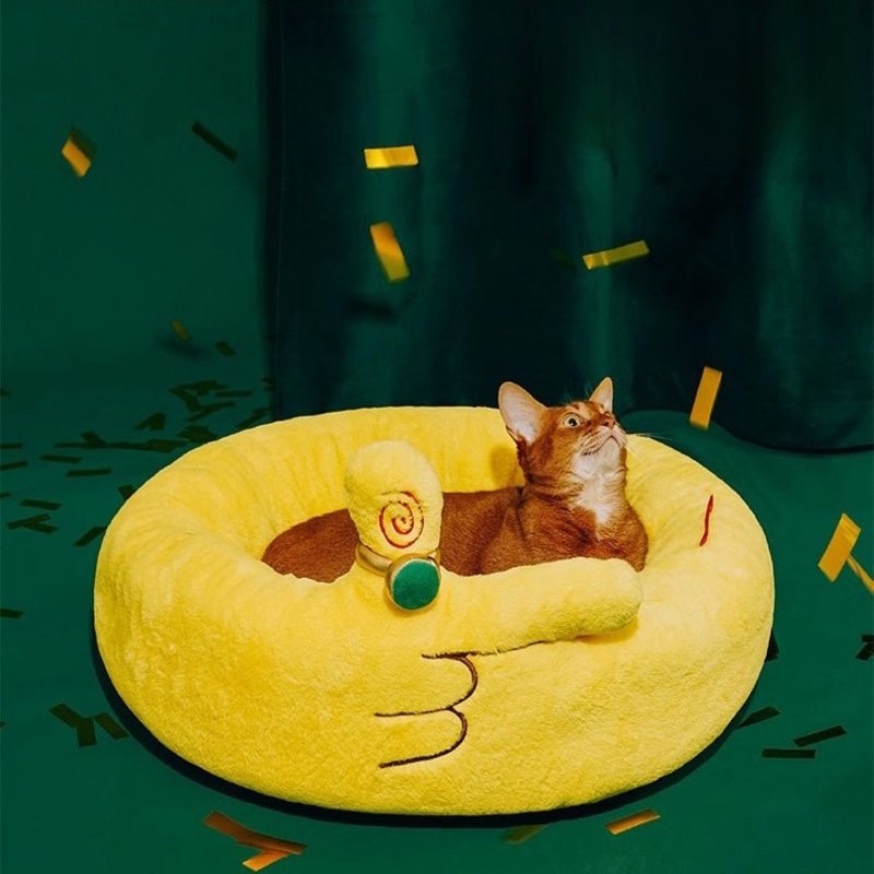 ZEZE Gold Finger Pet Bed