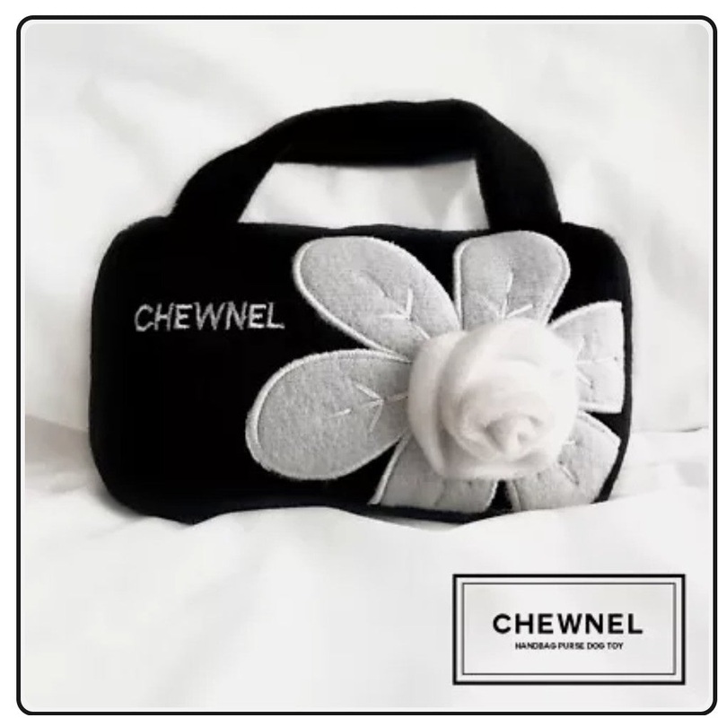 Chewnel Fleur Blanche Purse