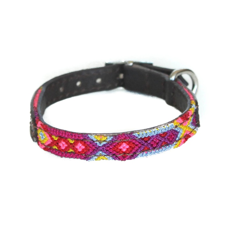 Eclectic Array Coral Small Collar