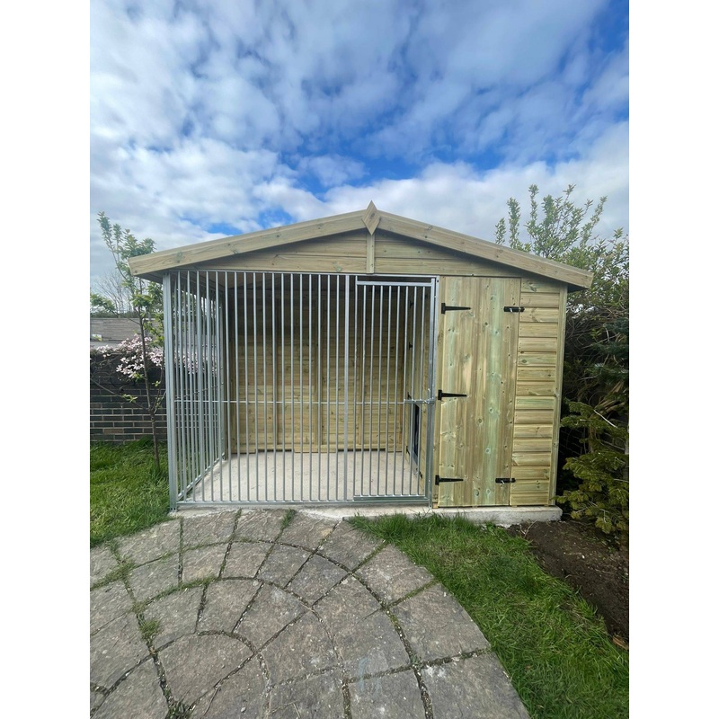 Benchmark Dog Kennel - Single 10 x 6.5ft, Premium Wood Range