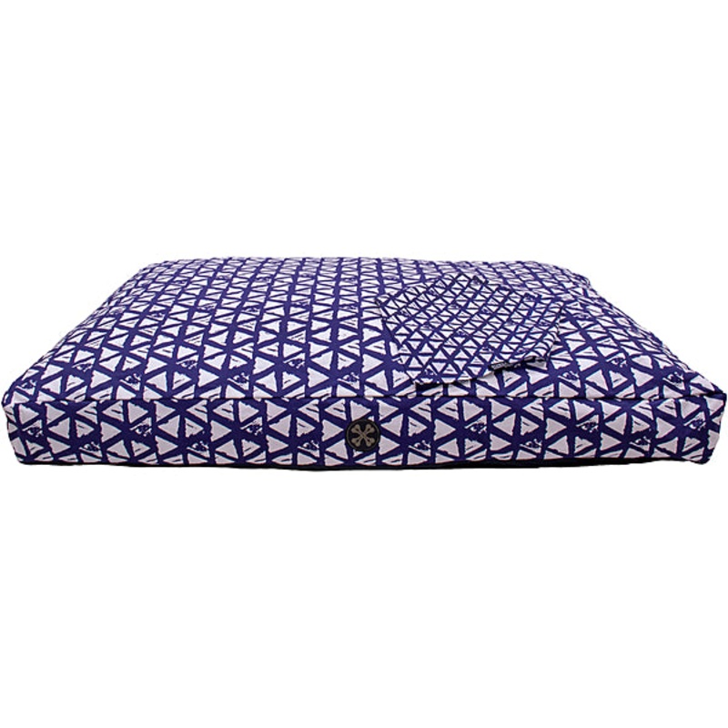 Bones & Arrow Durry Bed Blue & White 28 x 42"